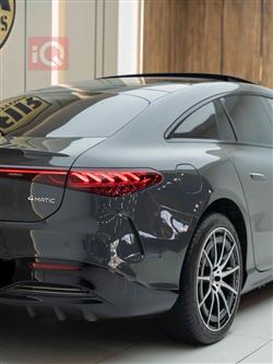 مێرسێدس بێنز EQS